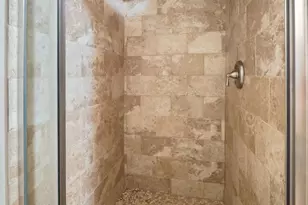 8916 S Cobble Crest Ln E, Sandy, UT 84093 - Photo 24