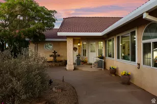 763 W 100 N, Hurricane, UT 84737 - Photo 2