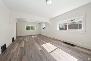 726 E 29th S, Ogden, UT 84403 - Photo 8