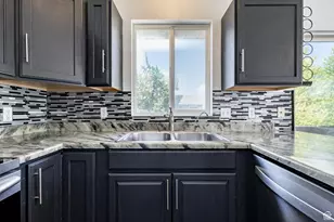 902 W 4200 S, Riverdale, UT 84405 - Photo 10