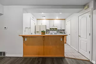 4072 S 300 E, Millcreek, UT 84107 - Photo 8