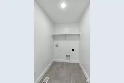 201 E 580 N, Providence, UT 84332 - Photo 24