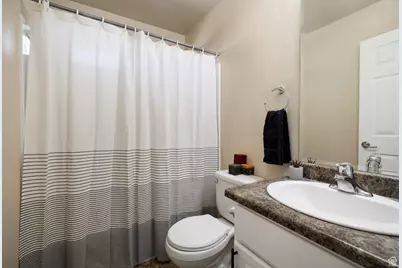 392 E 2900 S, Vernal, UT 84078 - Photo 20