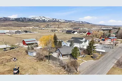 325 S 100 W, Garden City, UT 84028 - Photo 48