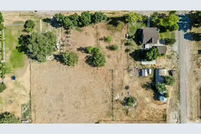 9115 W 25800 N, Portage, UT 84331 - Photo 36