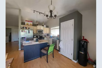 8497 S 6465 W, West Jordan, UT 84081 - Photo 4