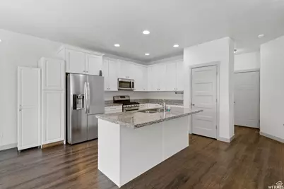 5958 W 8100 S, West Jordan, UT 84081 - Photo 4