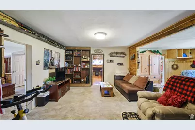 180 N State St, Sigurd, UT 84657 - Photo 26