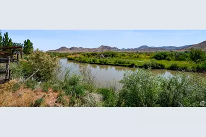 180 N State St, Sigurd, UT 84657 - Photo 8