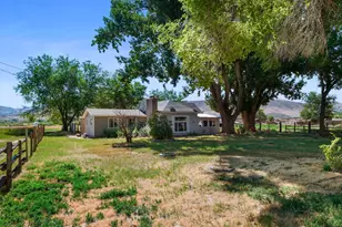 180 N State St, Sigurd, UT 84657 - Photo 4