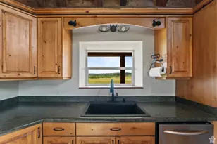 16 N Porcupine Ln, La Sal, UT 84530 - Photo 10