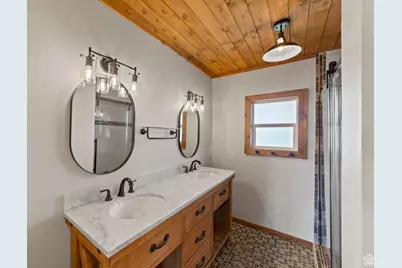 16 N Porcupine Ln, La Sal, UT 84530 - Photo 20