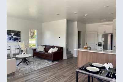 504 W 400 S, Providence, UT 84332 - Photo 4