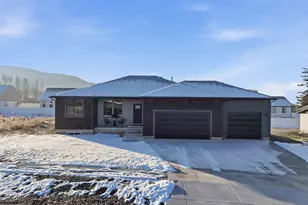 340 E 300 N, Richmond, UT 84333 - Photo 2