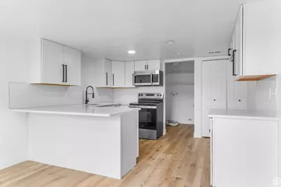 4176 S Oak Meadows Dr #10, Salt Lake City, UT 84123 - Photo 8