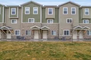 96 E 670 N, Vineyard, UT 84059 - Photo 4