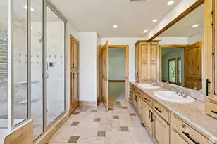 2935 E Denmark Dr, Cottonwood Heights, UT 84121 - Photo 32