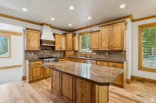 2935 E Denmark Dr, Cottonwood Heights, UT 84121 - Photo 14