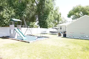 2123 Fowler Ave N, Ogden, UT 84401 - Photo 14