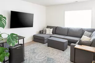 2123 Fowler Ave N, Ogden, UT 84401 - Photo 2