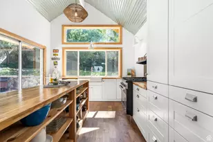 4855 S Bron Breck St, Holladay, UT 84117 - Photo 16