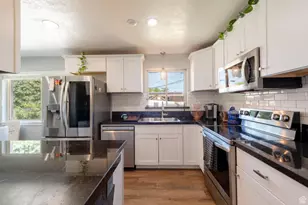 375 E 6815 S, Midvale, UT 84047 - Photo 10