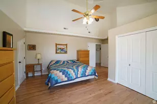 1215 W Emerald Dr, Saint George, UT 84770 - Photo 34