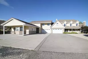 1215 W Emerald Dr, Saint George, UT 84770 - Photo 4