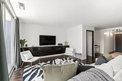 777 E South Temple S #4C, Salt Lake City, UT 84102 - Photo 2