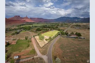 9 Chamisa Ln, Castle Valley, UT 84532 - Photo 2