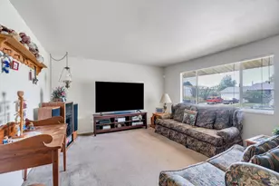 527 S 1000 W, Payson, UT 84651 - Photo 2