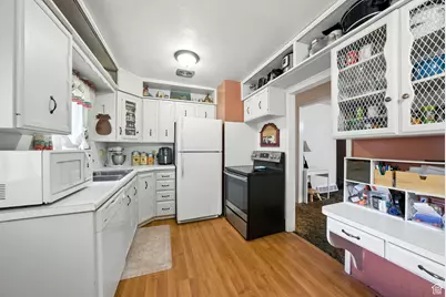 8383 S 2200 W, West Jordan, UT 84088 - Photo 22