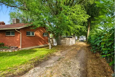 8383 S 2200 W, West Jordan, UT 84088 - Photo 4