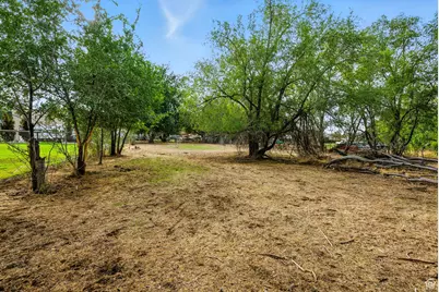 8383 S 2200 W, West Jordan, UT 84088 - Photo 4