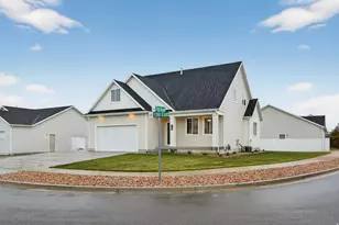 762 S 1360 E #25 E, Spanish Fork, UT 84660 - Photo 2