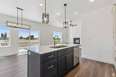 5731 W 4100 S, Hooper, UT 84315 - Photo 14