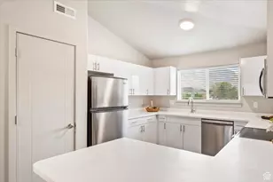 675 S 100 W, Springville, UT 84663 - Photo 8