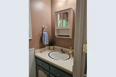 876 W 1200 S, Vernal, UT 84078 - Photo 16