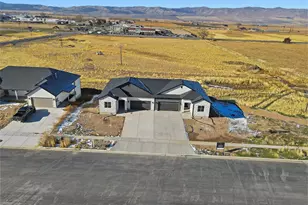 1581 N 200 E, Nephi, UT 84648 - Photo 2