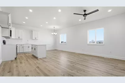 1581 N 200 E, Nephi, UT 84648 - Photo 12