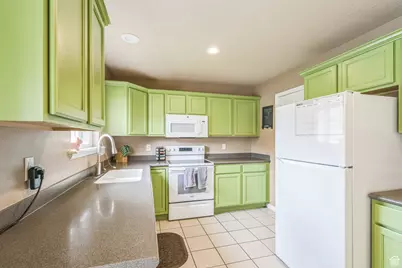 3147 W Davencourt Loop, Lehi, UT 84043 - Photo 8