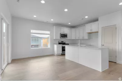 564 N Buffalo Grass Ln #1250, Lindon, UT 84042 - Photo 6