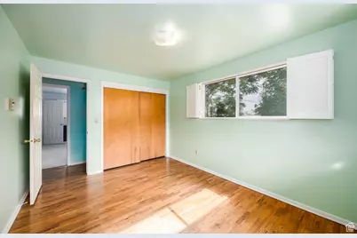 3982 S Saturn Dr E, Holladay, UT 84124 - Photo 10