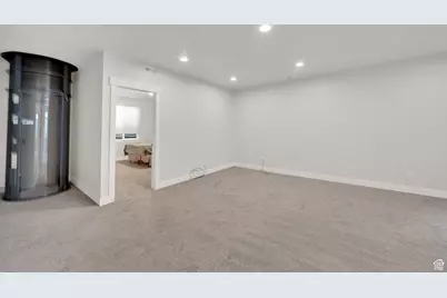 328 E 1100 S, Centerville, UT 84014 - Photo 20
