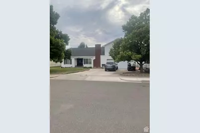 156 N 100 W, Roosevelt, UT 84066 - Photo 1