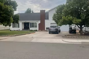 156 N 100 W, Roosevelt, UT 84066 - Photo 1