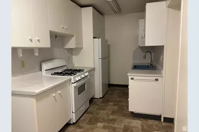 389 W 500 S, Provo, UT 84601 - Photo 18