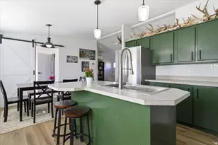 346 E 400 N, Spring City, UT 84662 - Photo 10