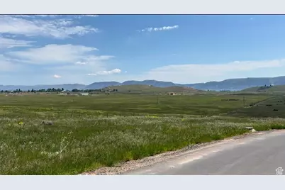 2756 S Country Club Dr #25, Garden City, UT 84028 - Photo 4