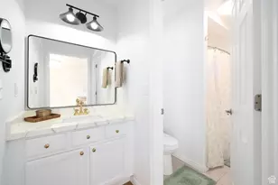 157 E Flowerfield Dr, Draper, UT 84020 - Photo 14